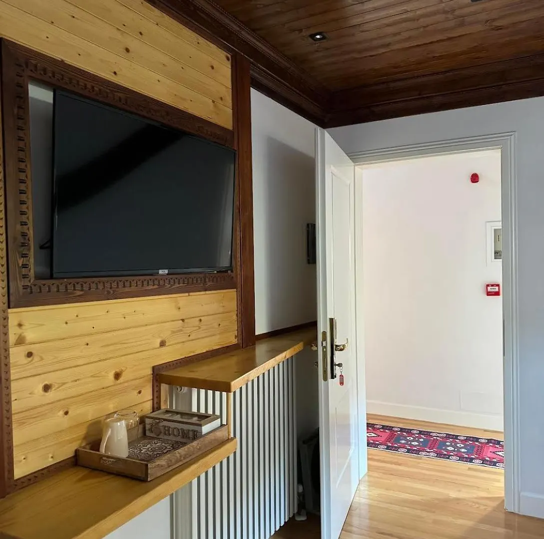 Mari'S Guesthouse Tepelene Hotel