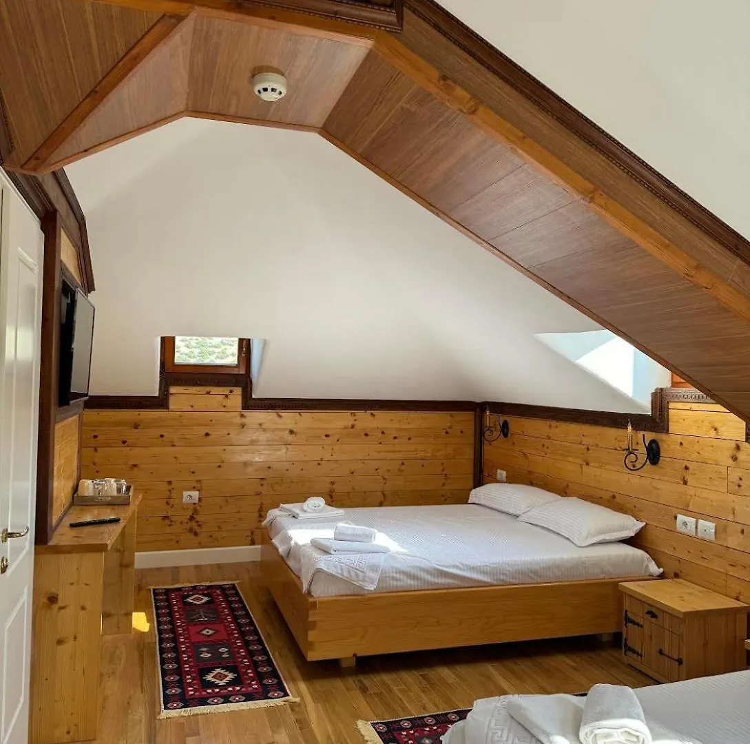Mari'S Guesthouse Tepelene