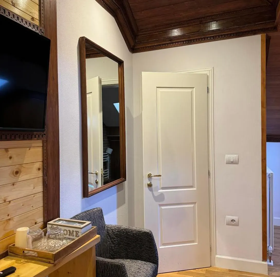 Mari'S Guesthouse Tepelene